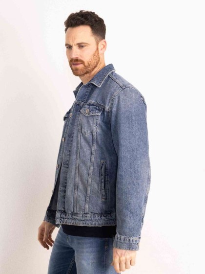 φωτογραφία denim jacket από το πλάι